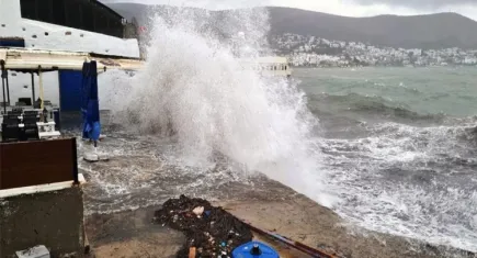 Meteorolojiden Ege Denizi için fırtına uyarısı