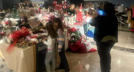 Alsancak Rotary’den çocuklar için yılbaşı kermesi
