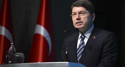 Yılmaz Tunç'tan İmamoğlu'na yanıt: Kimse yargıya parmak sallayamaz!