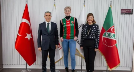 Karşıyaka Medical Point’e Belaruslu pasör çaprazı 