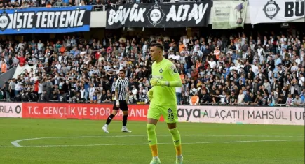 Altay'da kaleci Eren Karataş ayrılıyor 
