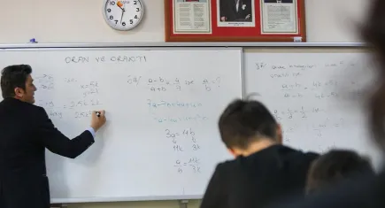 Milyonlarca öğretmen atama beklerken… Eğitimde dışarıdan hizmet satın alma!