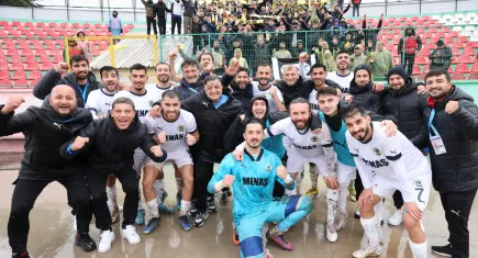 Menemen, Arnavutköy Belediyespor'u ağırlıyor