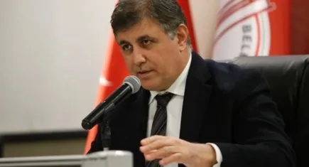 Vatandaşın Cemil Tugay isyanı: “Başka yerde cesaret edemediğinizi İzmir’de yaptınız”