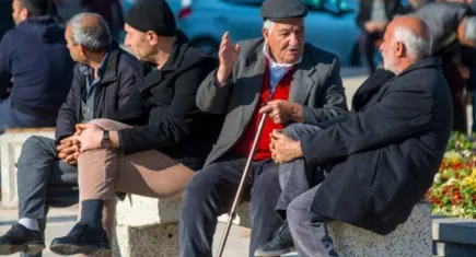 Emekliler belediyelerden yardım alacak duruma geldi!