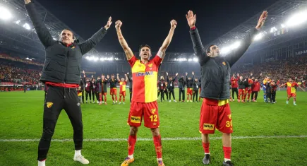 Göztepe, Adanaspor deplasmanında