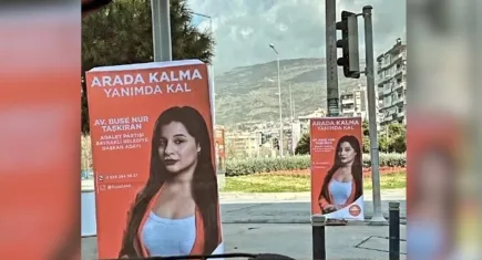 Adalet Partili başkan adayından ilginç slogan: Arada kalma, yanımda kal