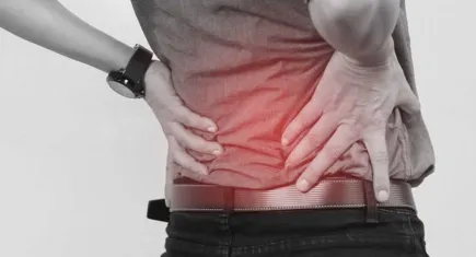 Uzmanlar bel eğriliği riskine karşı uyardı: Erken teşhis edilirse ameliyatsız tedavi mümkün