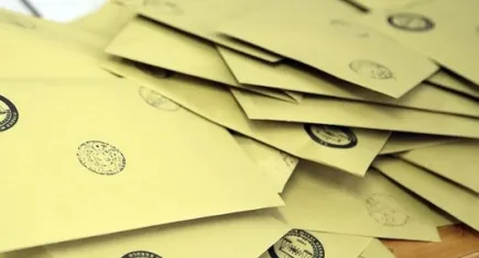 İzmir'de seçim rüzgarı nereye esiyor? 100 seçmenden 12’si parti değiştirdi!