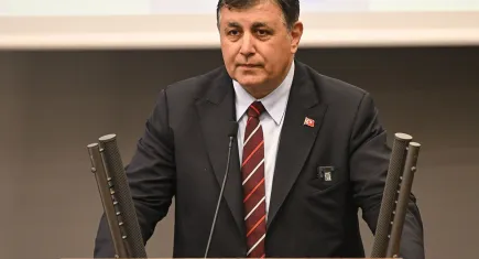 Tugay: oy vermeleri mi gerekiyor?