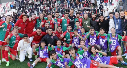 Karşıyaka'dan önemli galibiyet: Kaf-Kaf, Enes ile kazandı