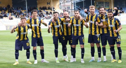 Menemen 4'te 4 yapmak istiyor