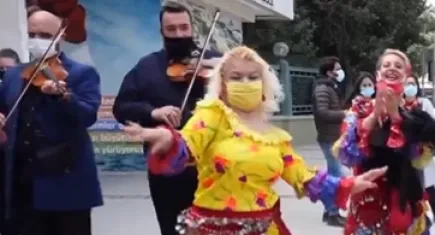 Tunç Soyer: Sanat için canla başla çalıştık