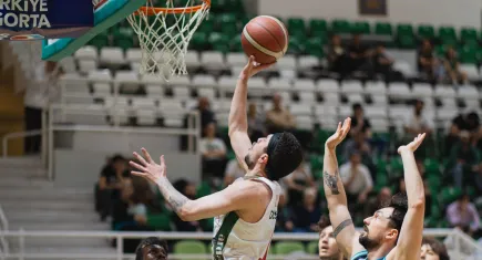 Bornova Belediyesi Karşıyaka, Kocaeli deplasmanında