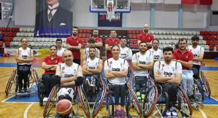 İzmir'in Cesur Yürekleri, çeyrek finalde elendi