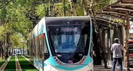 İzmir'de tramvay kullananlar dikkat!