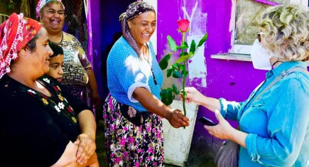 Hacer Foggo'dan yeni başkanlara çağrı: Romanlar için acil bir planınız olduğunu umut ediyorum