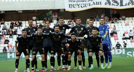 Altay evinde Çorum FK'ya mağlup oldu