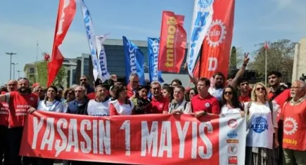 Bir elimizde çocuklarımız, bir elimizde karanfillerimizle… 1 Mayıs alanlarına!
