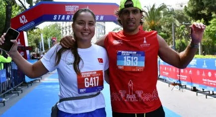 Maraton Aşkı Bir Başka: Bengisu ile eşi Egor birlikte koştular