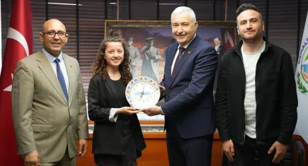 İLKSES ailesinden Başkan Türkmen’e ziyaret: Başkan Türkmen’den yerel basına destek