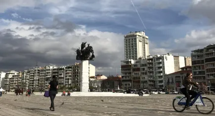 İzmir’e hafta boyu bulutlu bir hava hakim olacak