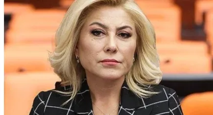 Şebnem Bursalı’dan Hasan Tahsin mesajı!