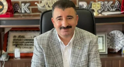 Başdaş: Ağaç sevginizde samimiyseniz burayı yeşil alan yapalım