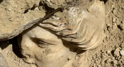 Denizli’de 2 bin 100 yıllık Sağlık Tanrıçası bulundu