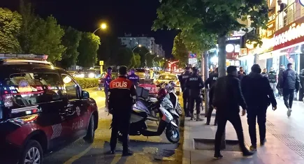 Derbi sonrası kavga: İki kişi bıçaklanarak yaralandı!