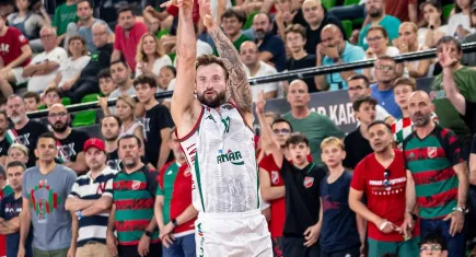 Pınar Karşıyaka’nın rakibi Anadolu Efes 