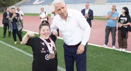 Down sendromlu Selin’in sevinci kalpleri ısıttı