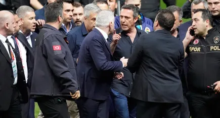İstanbul Valiliği açıkladı: Derbi sonrası 5 kişi hakkında adli işlem başlatıldı