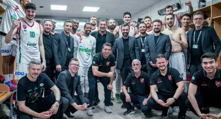 P. Karşıyaka, yarı finalde İstanbul dışındaki tek takım