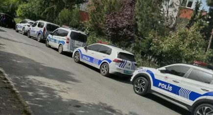 İstanbul'da bir kişi takip ettiği genci öldürdü