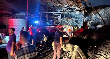 Kahramanmaraş’ta boya fabrikasında patlama: Yaralılar var