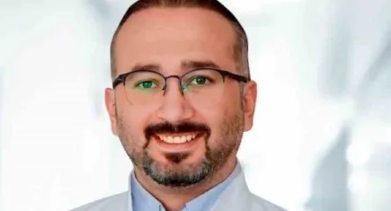 Karın germe ameliyatıyla hasta estetik görünüme kavuşur