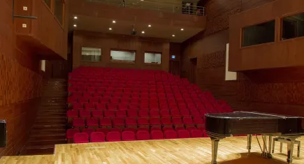Ahmed Adnan Saygun Sanat Merkezi’nde Kemanla Sevdalı Bulut masalları başlıyor