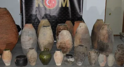 Amasya'da bekçilerin dikkati tarihi eser kaçakçılarının sonu oldu
