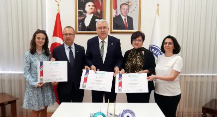 EÜ Eğitim Fakültesinde üç program akredite oldu