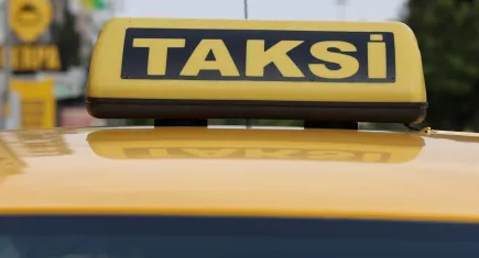 İzmir’de taksi ücretlerine zam geliyor!
