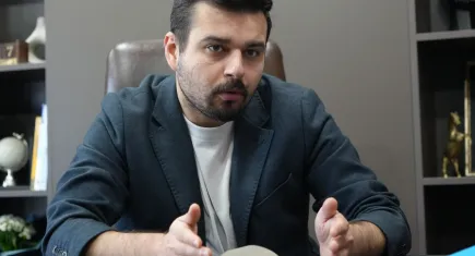4 binde 1 kişide görülen 'göğüs kası yokluğu'na çözüm