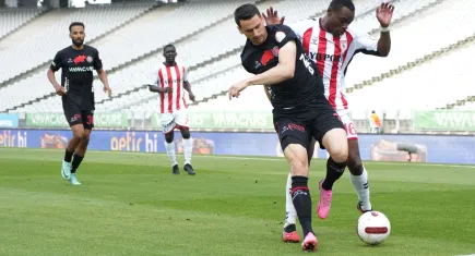 Fatih Karagümrük, Samsunspor'u 3-1 mağlup etti: Mendes şov yaptı, Yunus Emre kırmızı kart gördü!