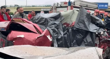 Yağışlı havada Tofaş jiple çarpıştı: 2 ölü!
