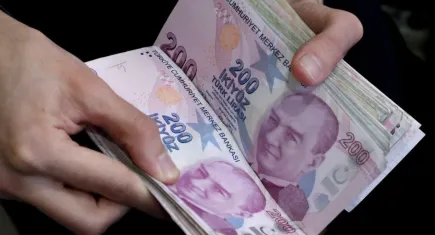 750 bin liralık televizyon hırsızlığına 5 gözaltı