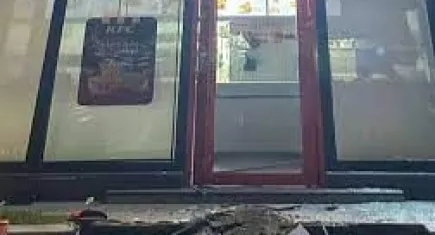 İsrail saldırılarının ardından: ABD’li fast food zincirlerine bombalı ve silahlı saldırı