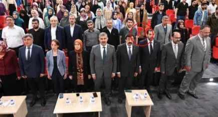 İstiklal Marşı okunurken ayağa kalkmamıştı: Açığa alındı!