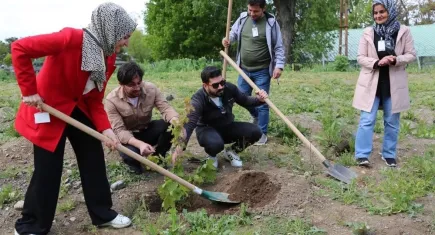Sağlıkta farkındalık için fidan diktiler