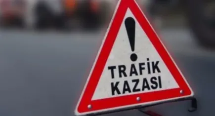 Kırıkkale'de feci kaza: Yolcu minibüsü ve otomobilin çarpıştı