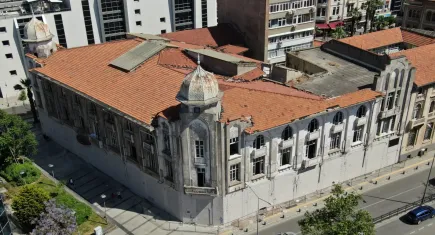 Tarihi Kardiçalı Han'ın çilesi bitmiyor... Bu kez de hırsızlar duvarlarını kırarak talan etti